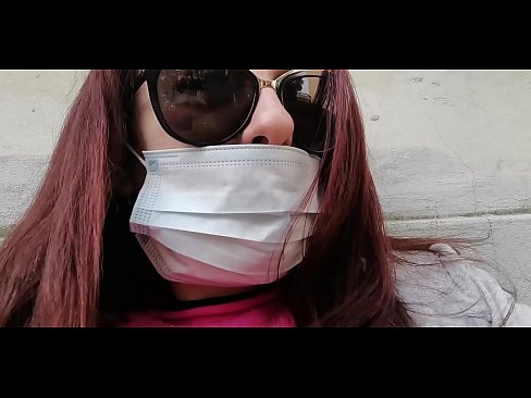 ❤️ Николетта мстит своему соседу и писает в его гараже (Специальный Covid19 Итальянский карантин) ❤️❌ Порно видео у нас ️❤