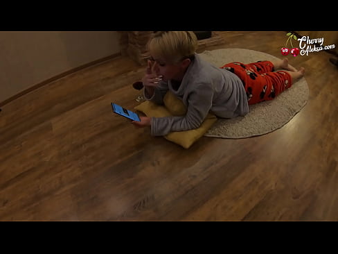 ❤️ Безумная Блондинка Сочно Сосет Огромный Хуй и Скачет На Нём - Анал Секс ❤️❌ Порно видео у нас ️❤